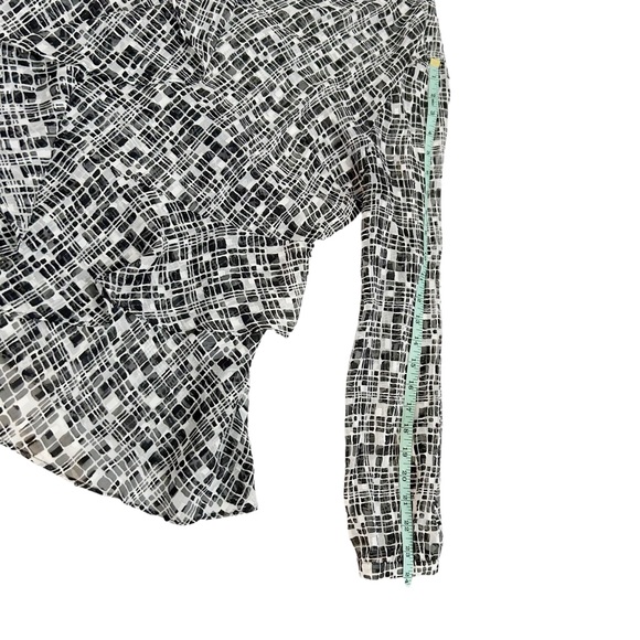 Chico’s Blouse Size 2=12/14 Black White With Sparkly Gold Thread Printed Ruffle - Picture 14 of 16